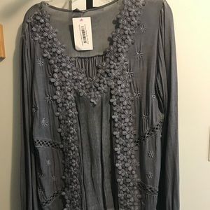 NWT Pol grey lacy top. Size XL